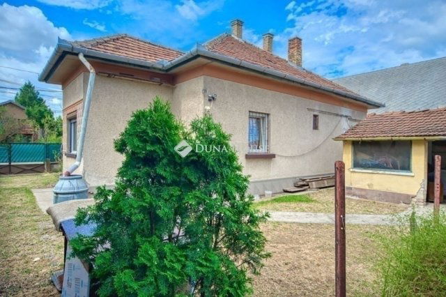 Eladó családi ház, Vecsésen 82 M Ft, 3 szobás