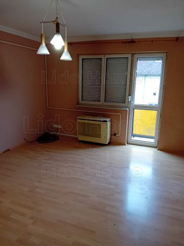 Eladó téglalakás, Siófokon 57 M Ft, 2 szobás