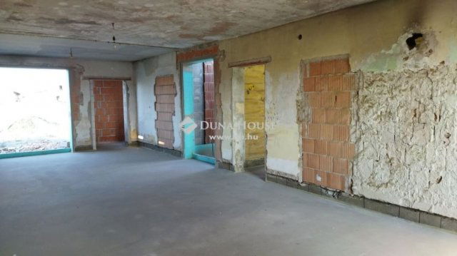 Eladó családi ház, Nagykátán 39.9 M Ft, 4 szobás