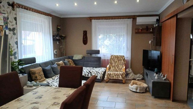 Eladó családi ház, Hajdúböszörményen 149 M Ft, 5+2 szobás