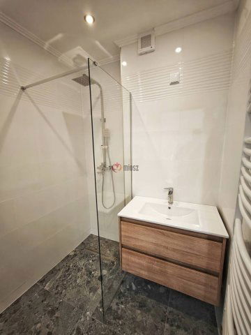 Eladó téglalakás, Szegeden 73 M Ft, 2+1 szobás