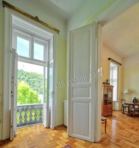 Eladó téglalakás, Budapesten, V. kerületben 341.1 M Ft, 6 szobás