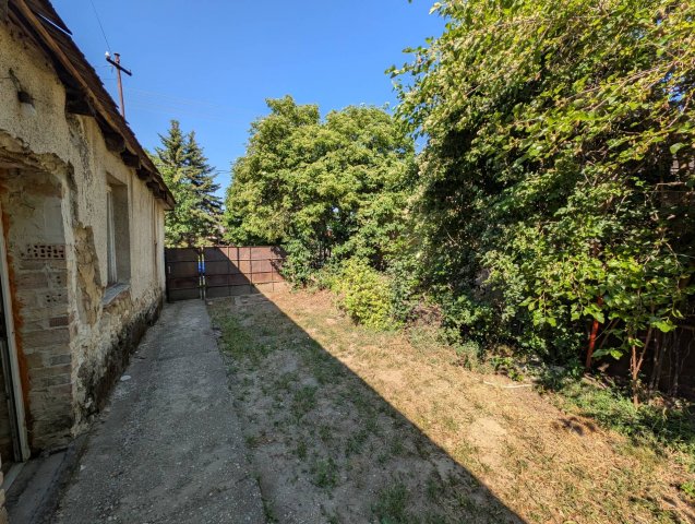 Eladó családi ház, Piliscséven 15.9 M Ft, 1 szobás