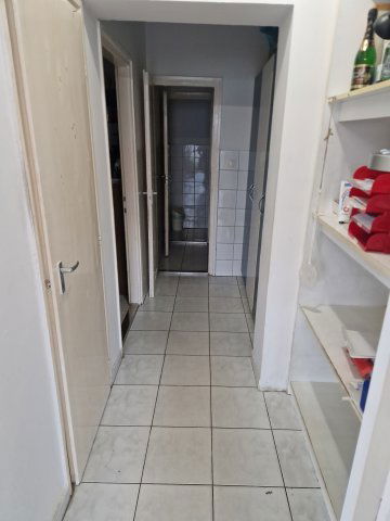 Kiadó üzlethelyiség, Nyíregyházán 500000 E Ft / hó