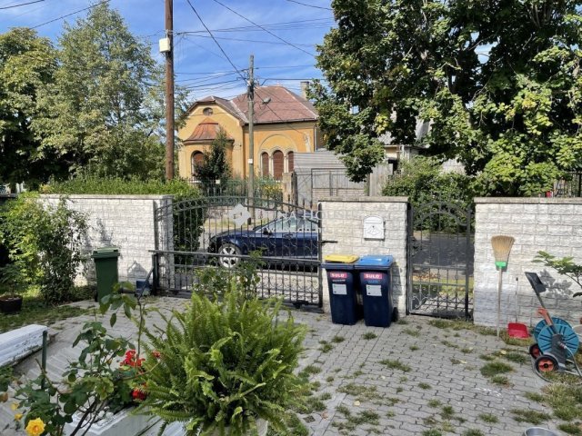 Eladó családi ház, Budapesten, XX. kerületben 190 M Ft, 5 szobás