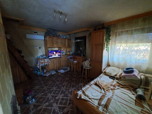 Eladó családi ház, Pilisen 20.5 M Ft, 2 szobás