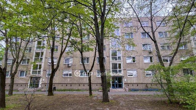 Eladó panellakás, Győrött 49.8 M Ft, 2 szobás