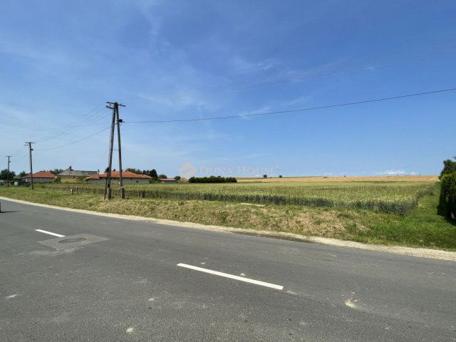Eladó telek, Egyházasrádócon 8.89 M Ft / költözzbe.hu