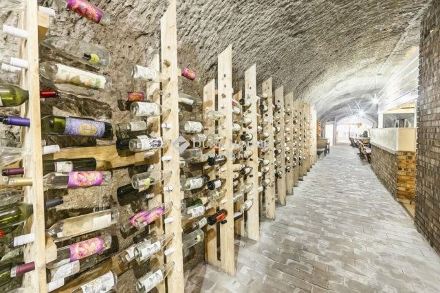 Eladó üzlethelyiség, Egerben 169.99 M Ft / költözzbe.hu