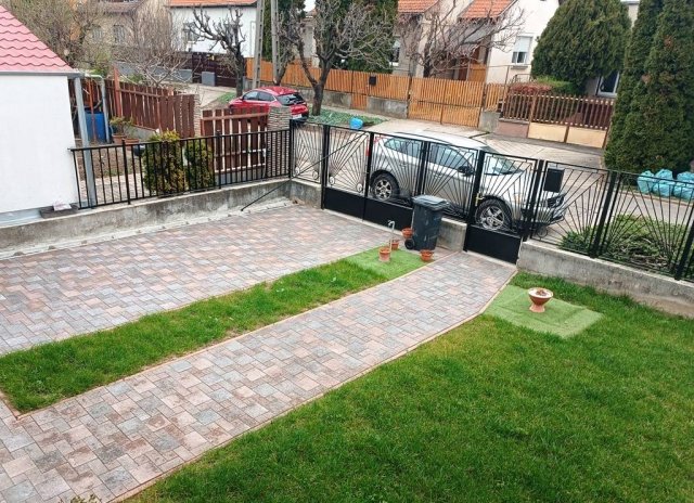 Kiadó családi ház, albérlet, Vácon 400 E Ft / hó, 4+1 szobás