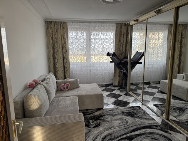 Eladó panellakás, Miskolcon 38.5 M Ft, 3 szobás