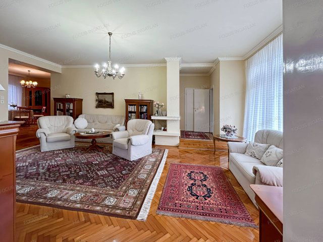 Eladó családi ház, Nagykőrösön 76.9 M Ft, 8 szobás