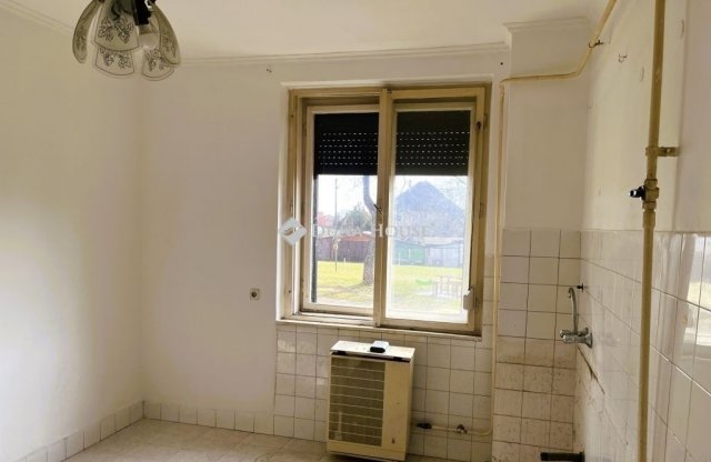 Eladó téglalakás, Ócsán 46.9 M Ft, 2 szobás