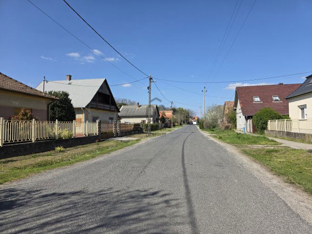 Eladó telek, Áporkán 19.9 M Ft / költözzbe.hu
