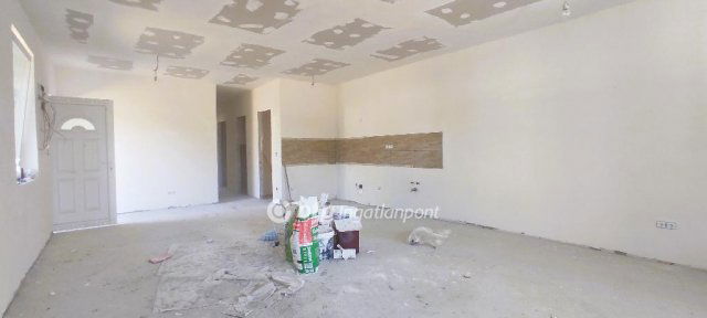 Eladó ikerház, Turán 63.9 M Ft, 4 szobás / költözzbe.hu