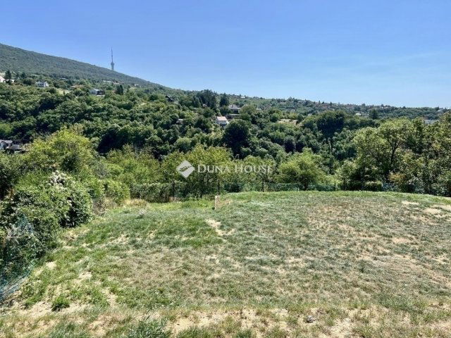 Eladó családi ház, Pécsett 139 M Ft, 4 szobás