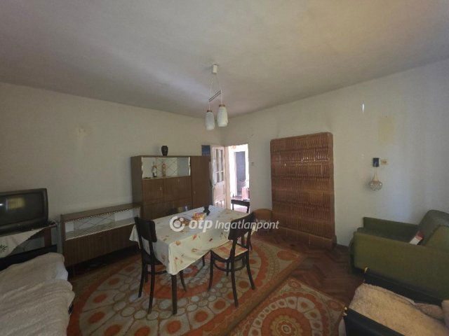 Eladó családi ház, Somlóvásárhelyen 18.69 M Ft, 2 szobás