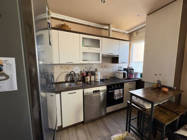 Eladó téglalakás, Debrecenben 55 M Ft, 3 szobás