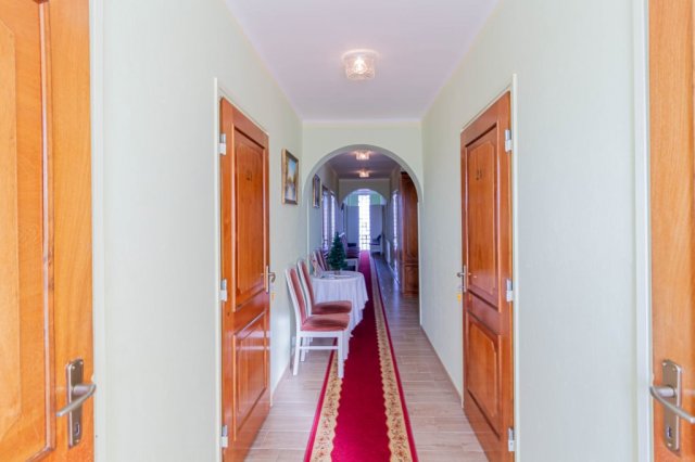 Eladó hotel, Kiskunfélegyházán 450 M Ft / költözzbe.hu