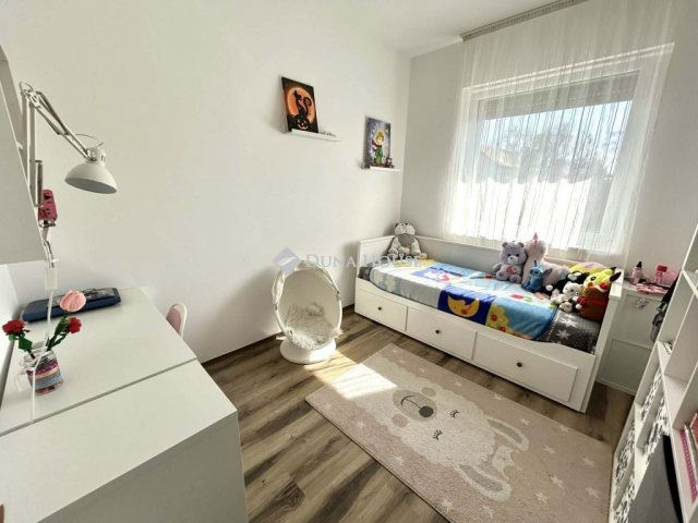 Eladó családi ház, Mikepércsen 103 M Ft, 5 szobás