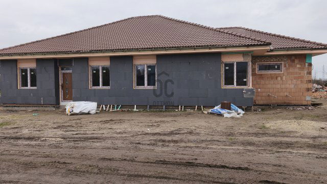 Eladó ikerház, Debrecenben 115 M Ft, 4 szobás