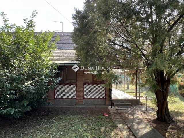 Eladó ikerház, Velencén 38.9 M Ft, 2 szobás