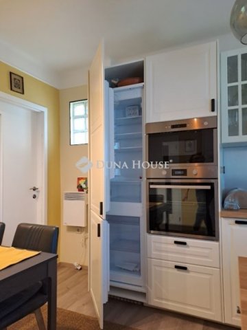 Eladó téglalakás, Budapesten, II. kerületben 99.9 M Ft, 2 szobás