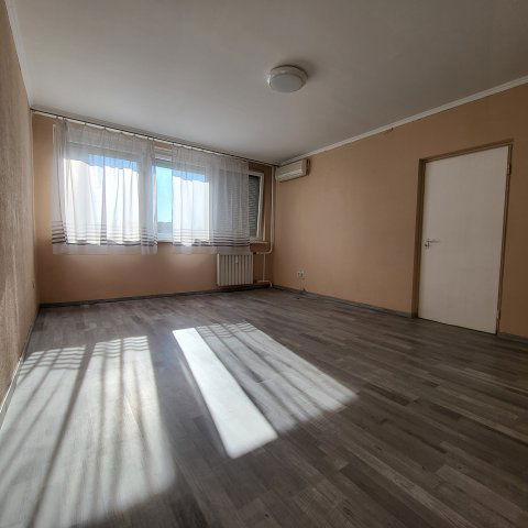 Eladó panellakás, Budapesten, XIV. kerületben, Szentmihályi úton