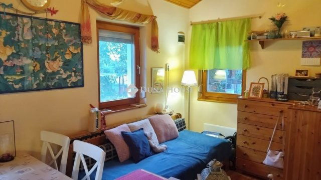 Eladó családi ház, Tasson 31.9 M Ft, 1 szobás