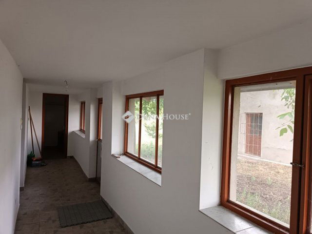 Eladó családi ház, Szankon 29.9 M Ft, 2 szobás