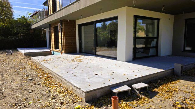 Eladó téglalakás, Szigetszentmiklóson 76.4 M Ft, 3 szobás