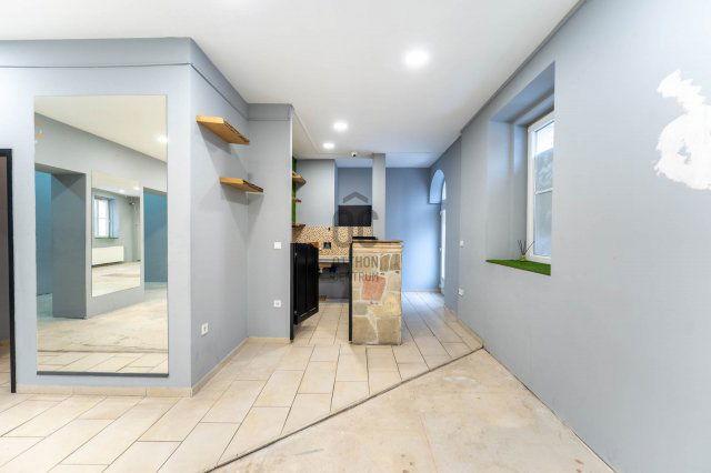 Eladó ipari ingatlan, Várpalotán 89.9 M Ft / költözzbe.hu