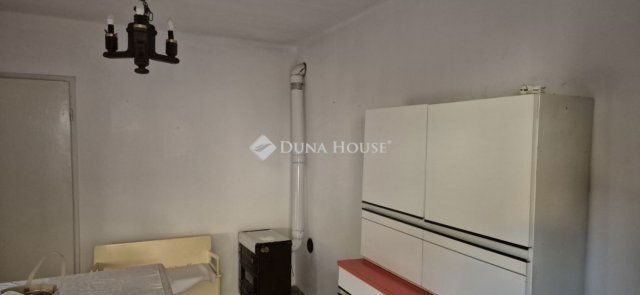 Eladó családi ház, Üllésen 45 M Ft, 3 szobás