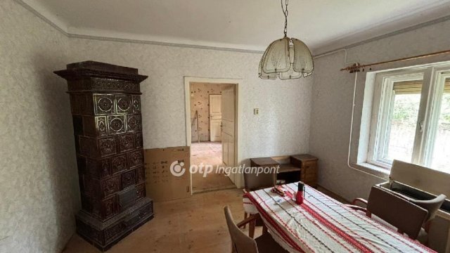 Eladó családi ház, Szirákon 13.5 M Ft, 4 szobás