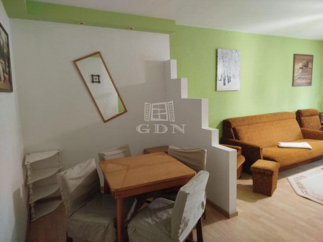 Kiadó téglalakás, albérlet, Szegeden 190 E Ft / hó, 3 szobás