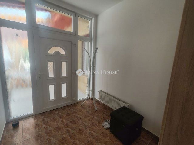 Eladó családi ház, Budapesten, XV. kerületben 198 M Ft, 4 szobás