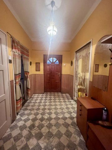 Eladó családi ház, Mosonmagyaróváron 51.9 M Ft, 2 szobás