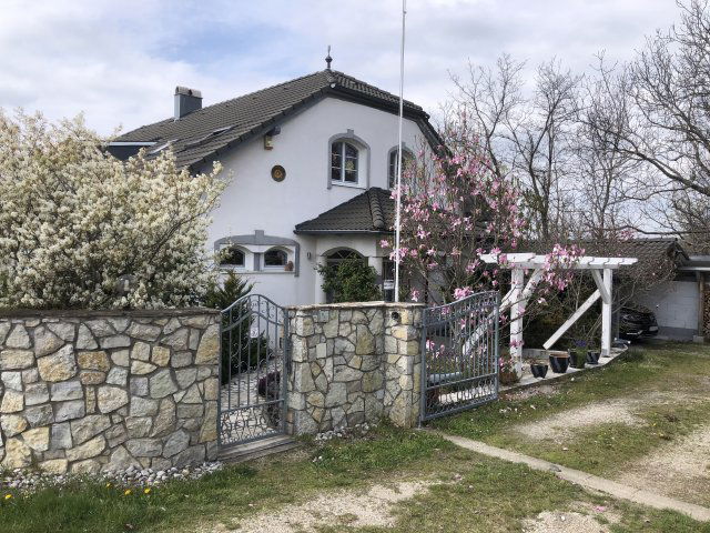 Eladó családi ház, Cserszegtomajon 169.168 M Ft, 5 szobás