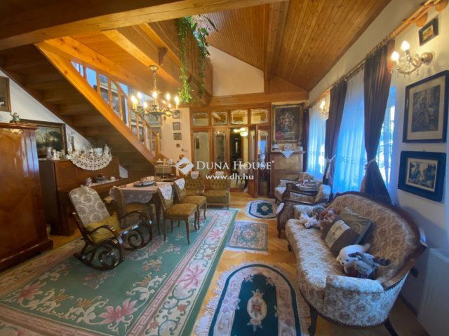 Eladó téglalakás, Esztergomban 178 M Ft, 2 szobás