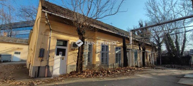 Eladó ipari ingatlan, Budapesten, III. kerületben 1498.854 M Ft