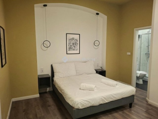 Eladó téglalakás, Budapesten, VII. kerületben 54.9 M Ft