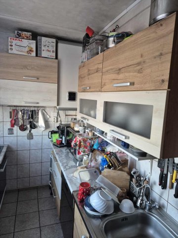 Eladó panellakás, Szegeden, Gyöngyvirág utcában 57.9 M Ft