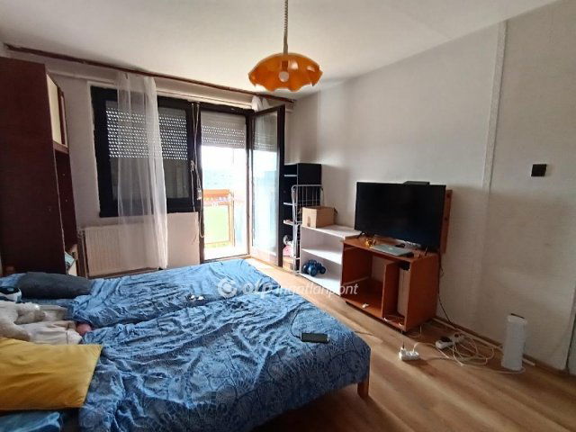 Eladó panellakás, Hajdúszoboszlón 40.9 M Ft, 1+2 szobás