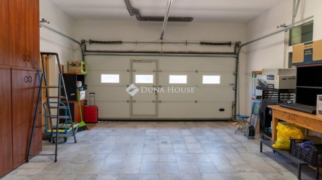 Eladó családi ház, Visegrádon 577.5 M Ft, 4 szobás