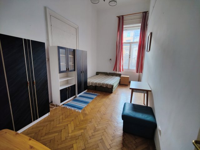 Kiadó téglalakás, albérlet, VIII. kerületben, József körúton