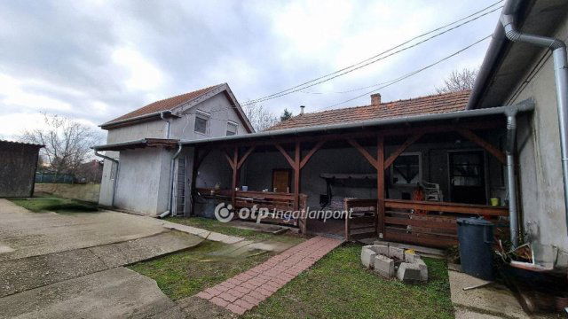 Eladó családi ház, Albertirsán 72.9 M Ft, 6+2 szobás