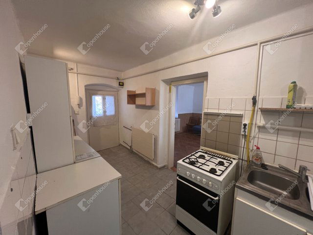 Eladó téglalakás, Sopronban 39 M Ft, 2 szobás