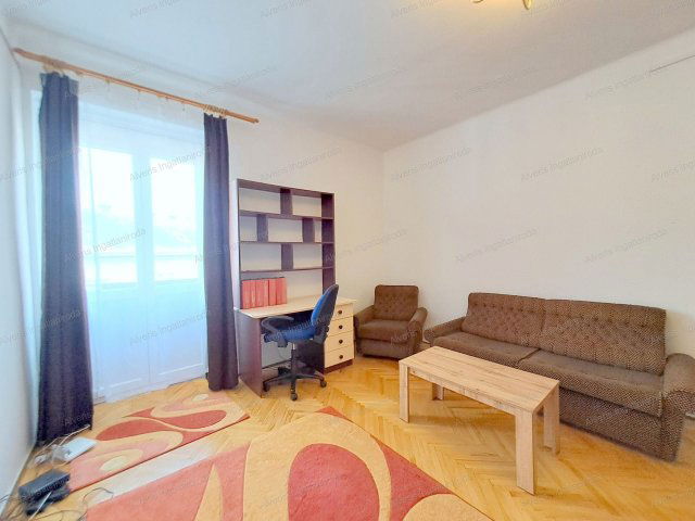 Eladó téglalakás, Nyíregyházán 38.5 M Ft, 2 szobás