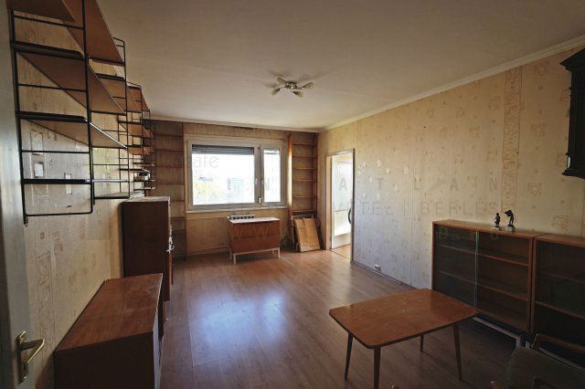 Eladó panellakás, Szegeden, Vedres utcában 59 M Ft, 3 szobás