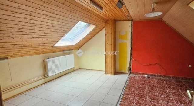 Eladó nyaraló, Orfűn 34.99 M Ft, 3 szobás / költözzbe.hu